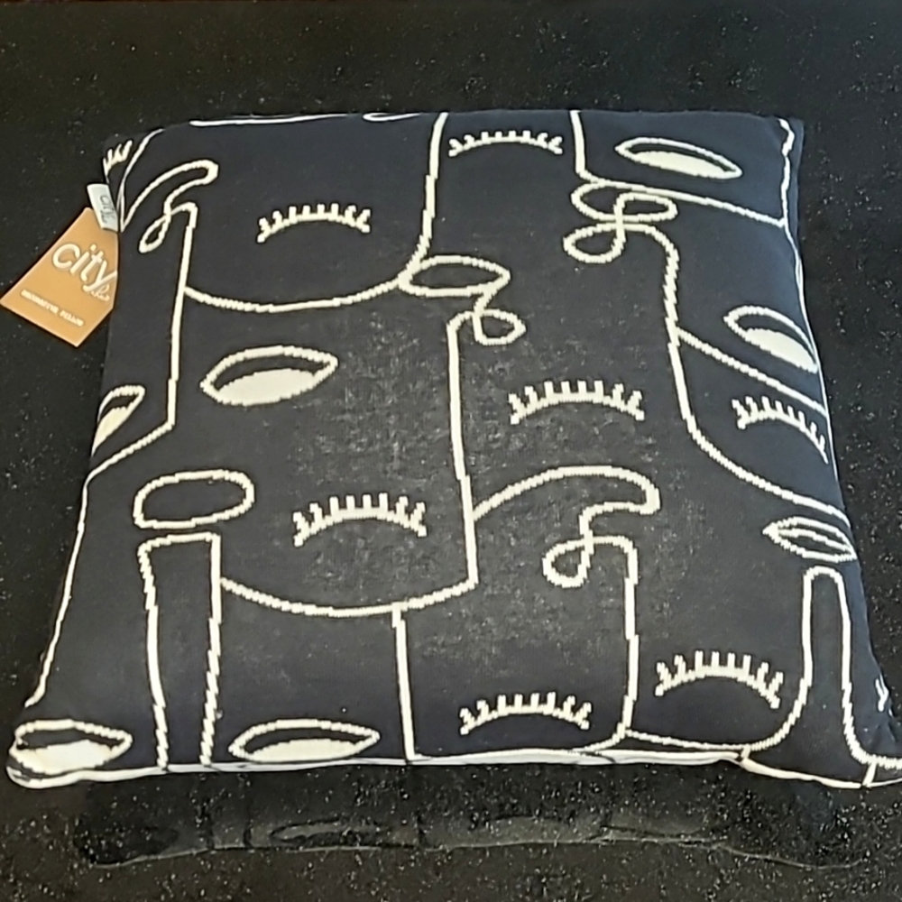 Face Throw Pillow